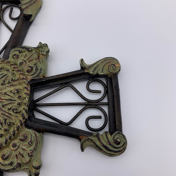 12” Decorative Cross With A Decorative Medallion Made Of Resin - Picture 5 of 12